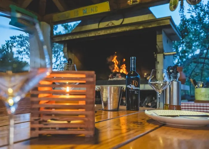 펜션 Our Little House In Nature, 시베니크