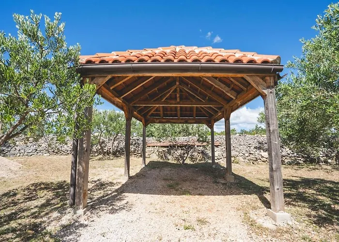 Our Little House In Nature, * 시베니크
