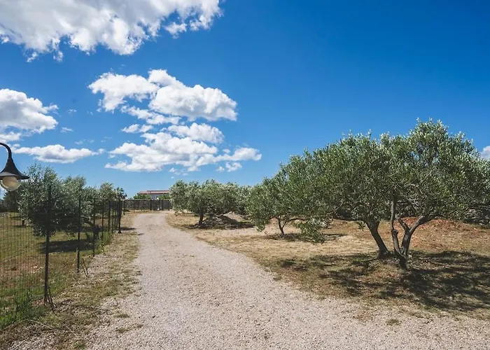 펜션 Our Little House In Nature, *