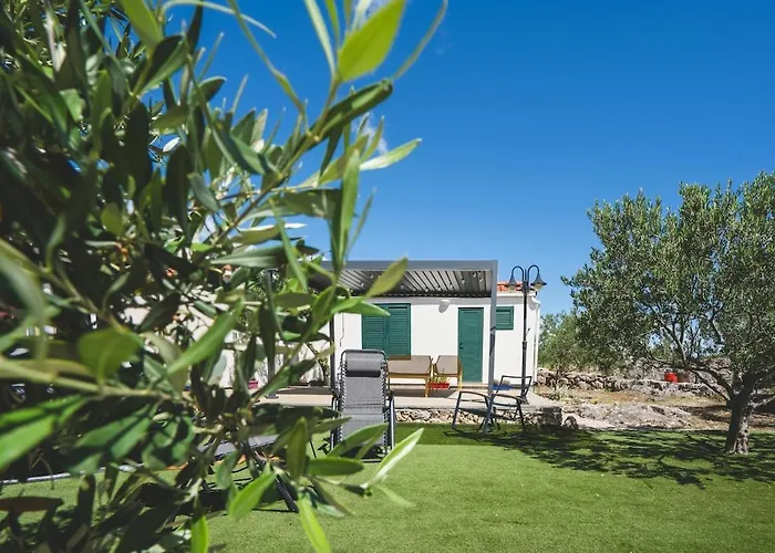 펜션 Our Little House In Nature, 시베니크